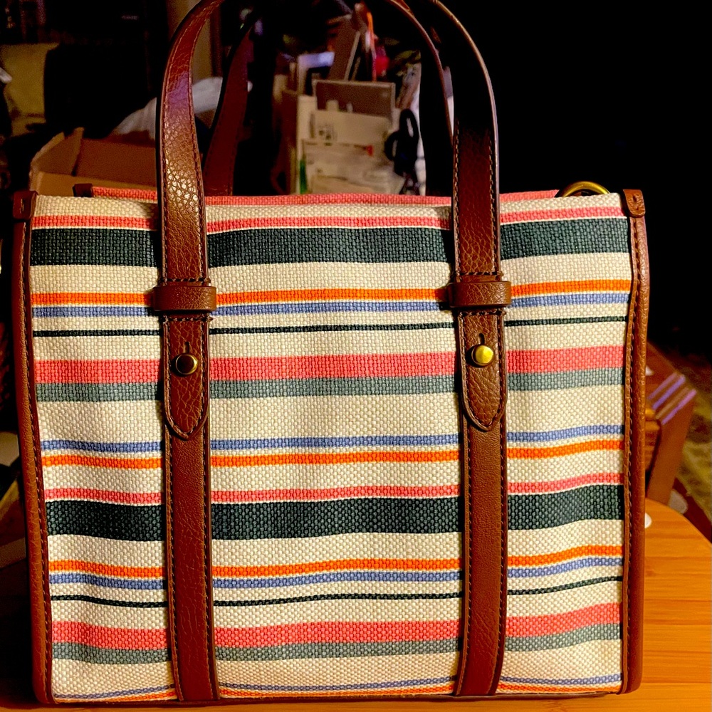 Fossil small crossbody with colorful stripes!!